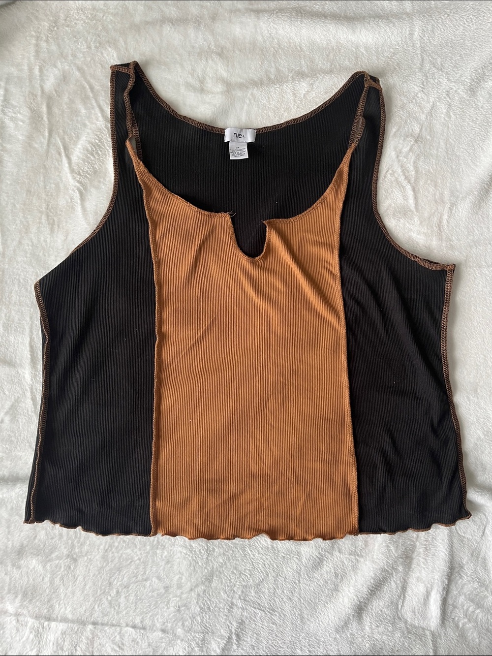 Ribbed Two-Tone Brown & Black Tank with Notch